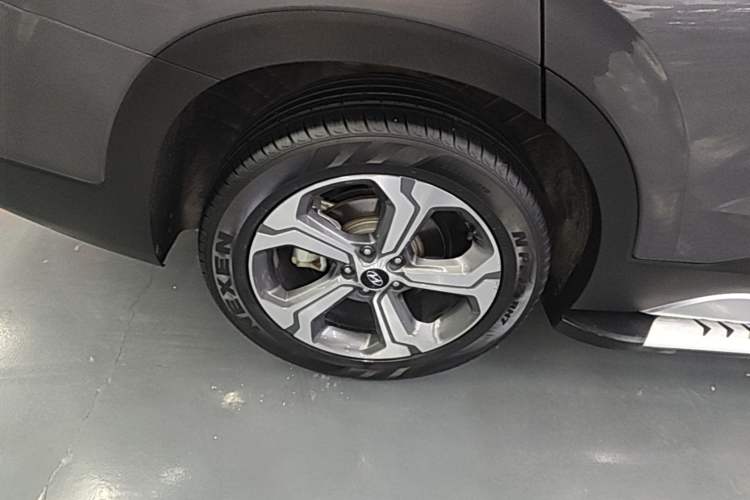 Used Hyundai Santa Fe 2020 380 TGDi Automatic All-Wheel Drive DLX HTRAC Prestige PLUS Right Rear Wheel Hub