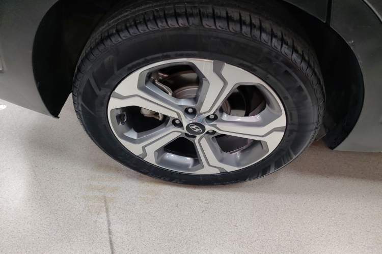 Used Hyundai Santa Fe 2020 380 TGDi Automatic Two-Wheel Drive TOP Flagship Edition Right Rear Wheel Hub