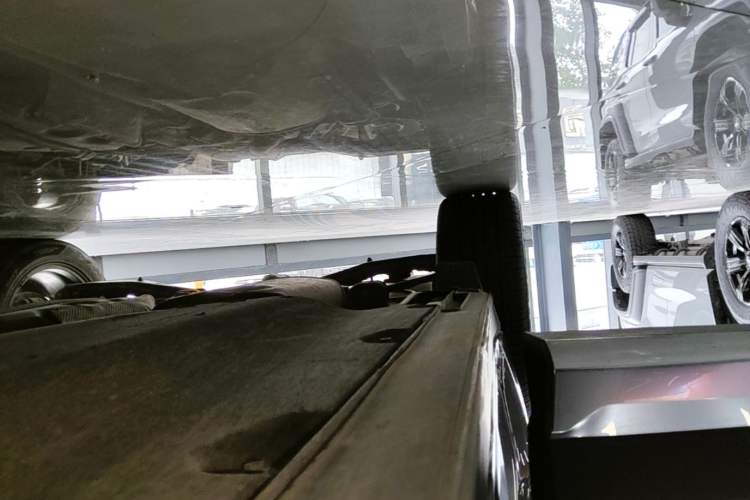 Used Hyundai Santa Fe 2020 380 TGDi Automatic All-Wheel Drive DLX HTRAC Prestige Edition Right Side Sill