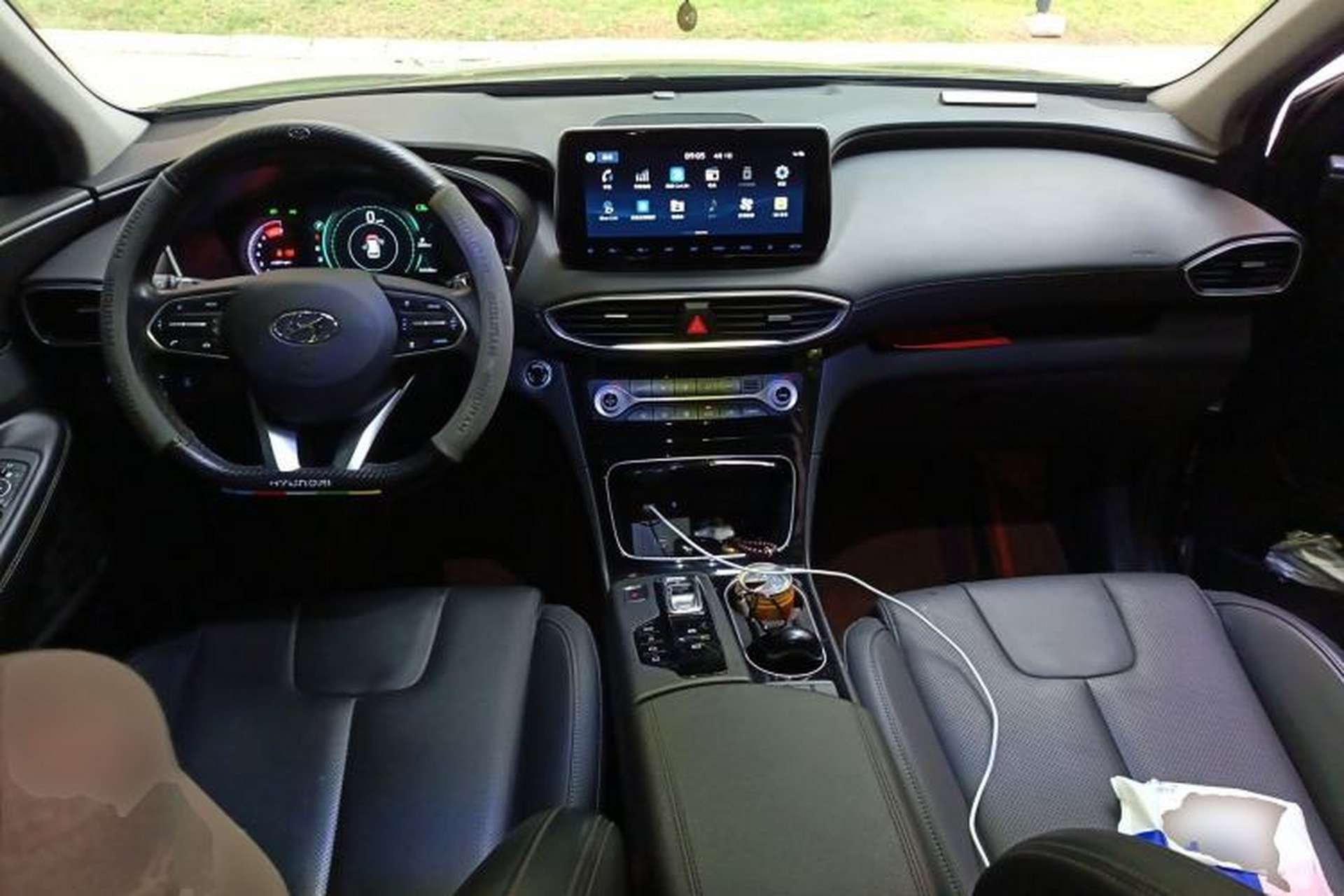 Used Hyundai Santa Fe 2020 380 TGDi Automatic All-Wheel Drive DLX HTRAC Prestige PLUS Center Console