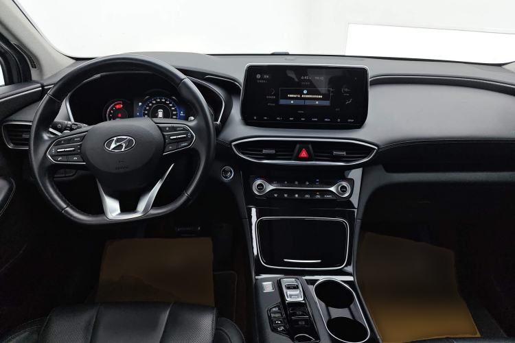 Used Hyundai Santa Fe 2020 380 TGDi Automatic Two-Wheel Drive GLS Luxury Edition Center Console