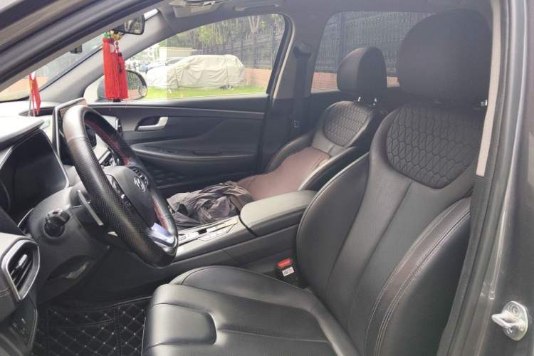 Used Hyundai Santa Fe 2020 380 TGDi Automatic Two-Wheel Drive GLS Luxury Edition Left Front Seat