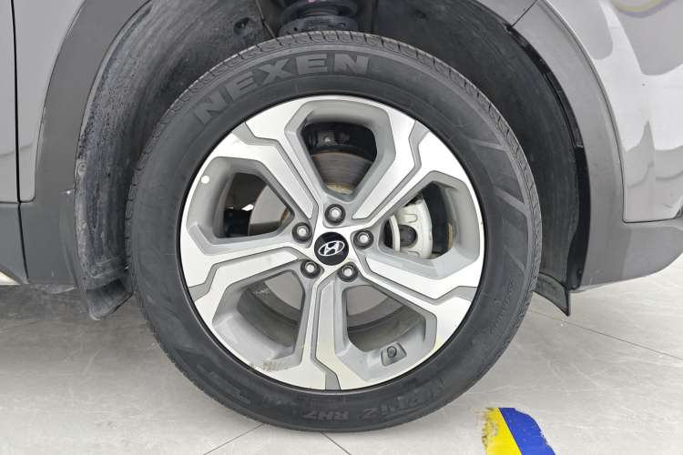 Used Hyundai Santa Fe 2020 380 TGDi Automatic Two-Wheel Drive GLS Luxury Edition Left Rear Wheel Hub
