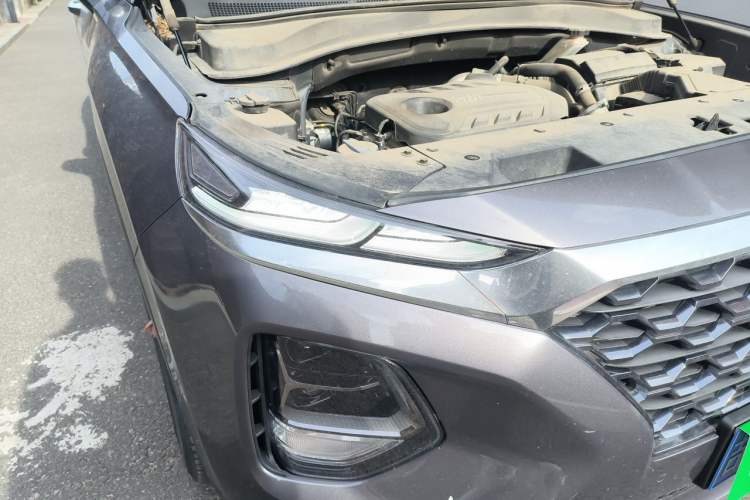Used Hyundai Santa Fe 2020 380 TGDi Automatic All-Wheel Drive DLX HTRAC Prestige PLUS Right Front Headlight