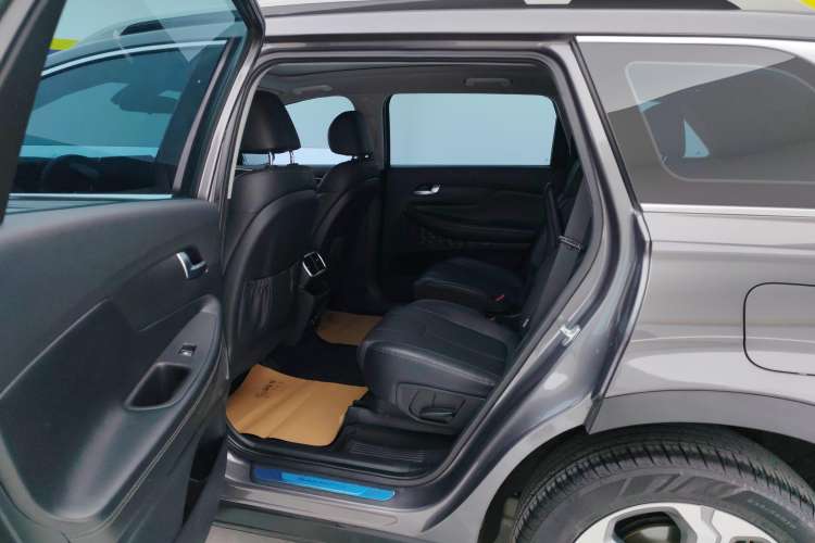 Used Hyundai Santa Fe 2020 380 TGDi Automatic Two-Wheel Drive DLX Prestige Edition Right Rear Seat