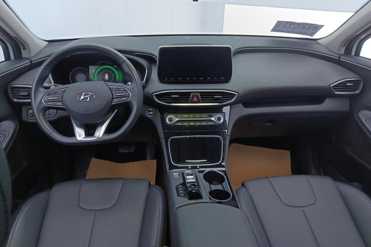 Used Hyundai Santa Fe 2020 380 TGDi Automatic Two-Wheel Drive GLS Luxury Edition Center Console