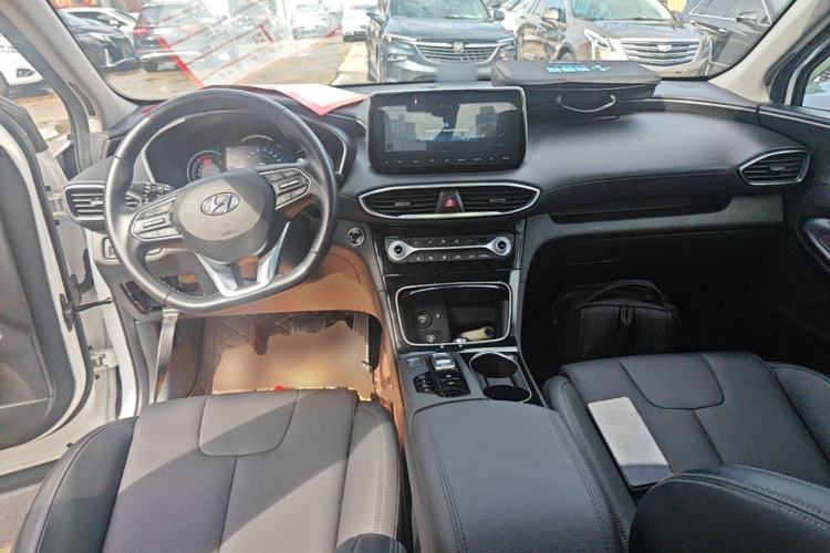 Used Hyundai Santa Fe 2020 380 TGDi Automatic All-Wheel Drive DLX HTRAC Prestige PLUS Center Console