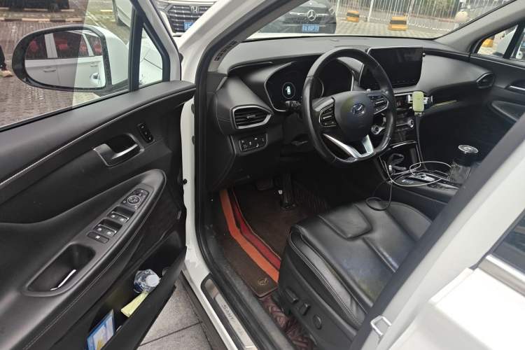 Used Hyundai Santa Fe 2020 380 TGDi Automatic All-Wheel Drive TOP HTRAC Flagship Edition Driver Seat