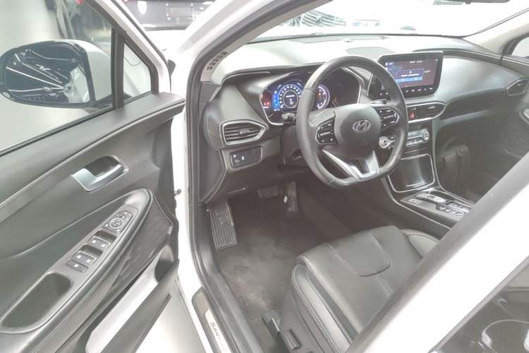 Used Hyundai Santa Fe 2020 380 TGDi Automatic Two-Wheel Drive GLS Luxury Edition Driver Seat