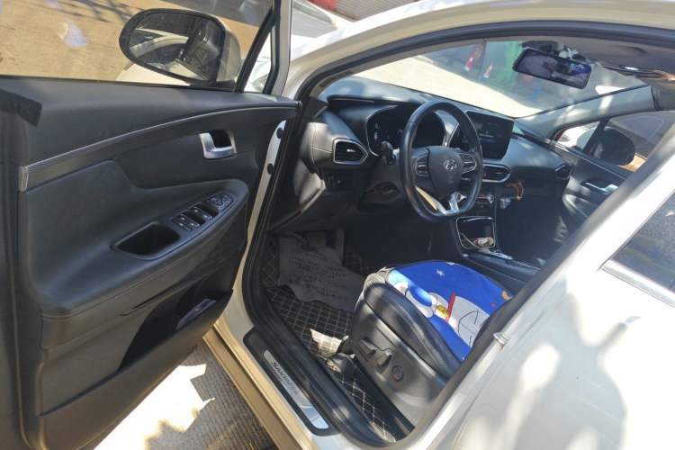 Used Hyundai Santa Fe 2020 380 TGDi Automatic Two-Wheel Drive GLS Luxury Edition Driver Seat