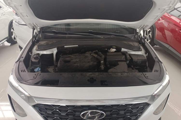 Used Hyundai Santa Fe 2020 380 TGDi Automatic Two-Wheel Drive GL Elite Edition Engine Bay