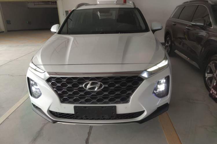 Used Hyundai Santa Fe 2020 380 TGDi Automatic Two-Wheel Drive GLS Luxury Edition Exterior 1