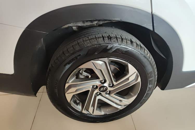 Used Hyundai Santa Fe 2020 380 TGDi Automatic Two-Wheel Drive GL Elite Edition Exterior 3