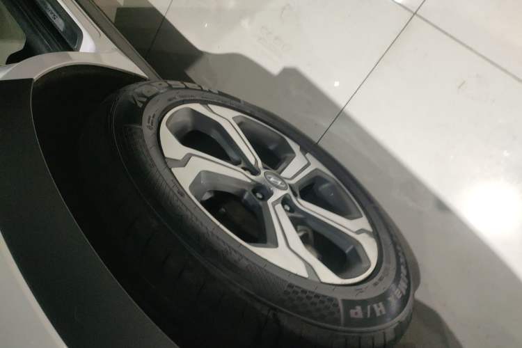 Used Hyundai Santa Fe 2020 380 TGDi Automatic Two-Wheel Drive GLS Luxury Edition Exterior 4