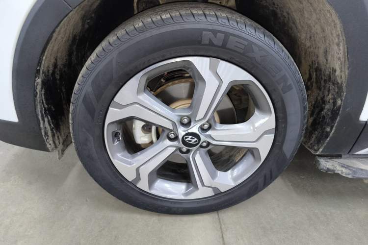 Used Hyundai Santa Fe 2020 380 TGDi Automatic Two-Wheel Drive GLS Luxury Edition Exterior 4