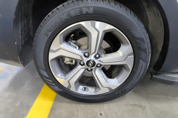 Used Hyundai Santa Fe 2020 380 TGDi Automatic Two-Wheel Drive GLS Luxury Edition Exterior 5