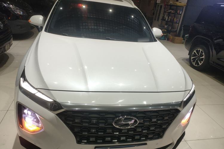 Used Hyundai Santa Fe 2020 380 TGDi Automatic Two-Wheel Drive GLS Luxury Edition Front