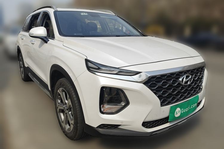 Used Hyundai Santa Fe 2020 380 TGDi Automatic Two-Wheel Drive GLS Luxury Edition Front Right 45 Deg
