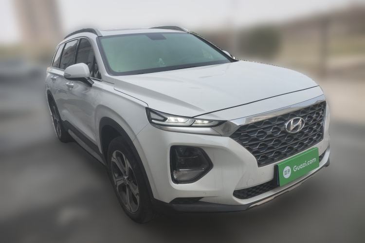 Used Hyundai Santa Fe 2020 380 TGDi Automatic Two-Wheel Drive GLS Luxury Edition Front Right 45 Deg