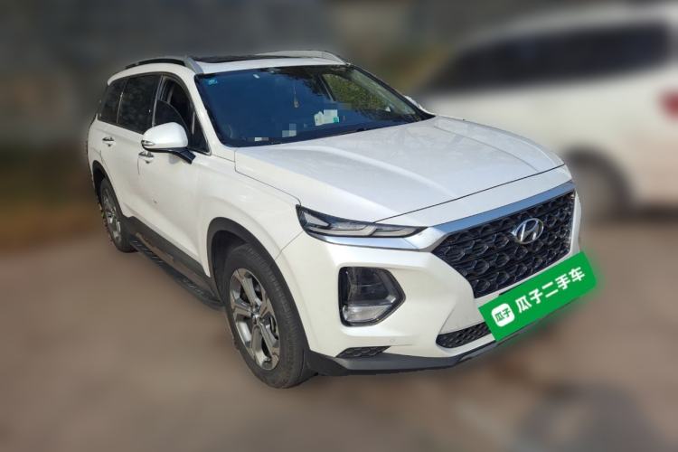 Used Hyundai Santa Fe 2020 380 TGDi Automatic Two-Wheel Drive GLS Luxury Edition Front Right 45 Deg