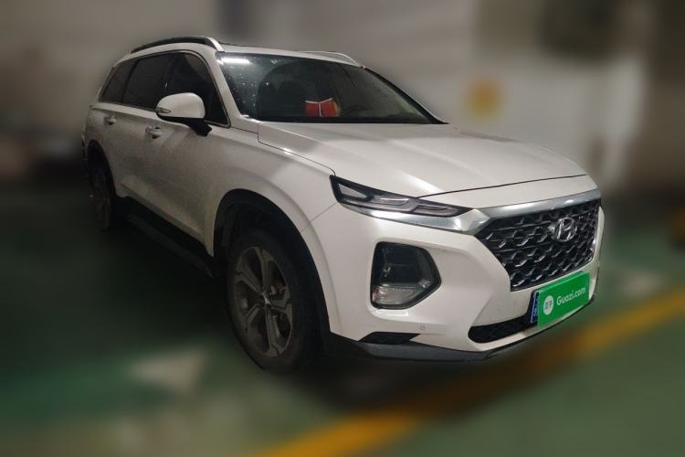 Used Hyundai Santa Fe 2020 380 TGDi Automatic Two-Wheel Drive GLS Luxury Edition Front Right 45 Deg