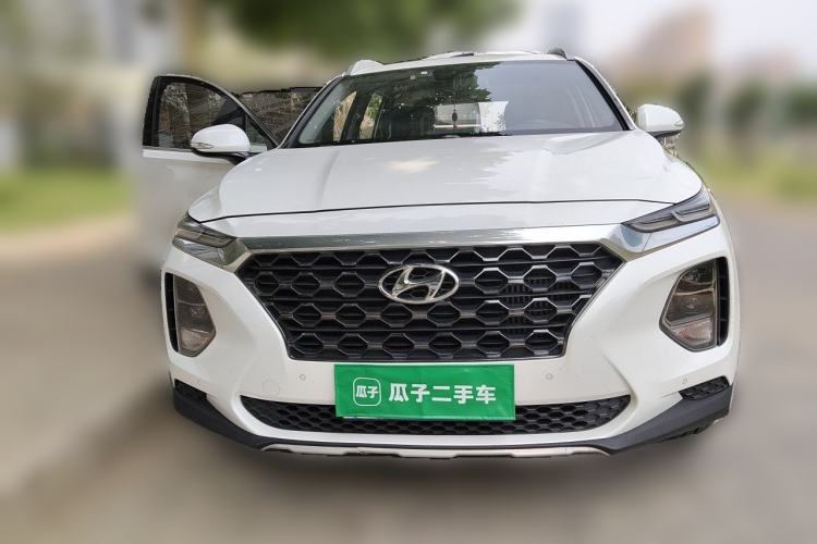 Used Hyundai Santa Fe 2020 380 TGDi Automatic Two-Wheel Drive GLS Luxury Edition Front