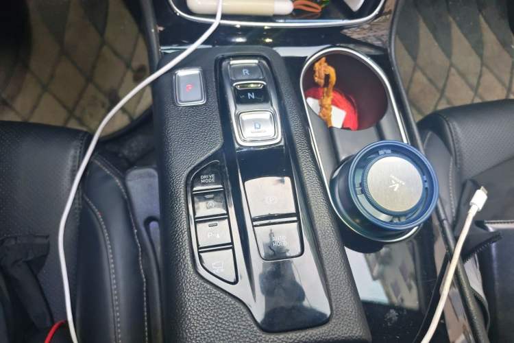 Used Hyundai Santa Fe 2020 380 TGDi Automatic Two-Wheel Drive GLS Luxury Edition Gear Lever