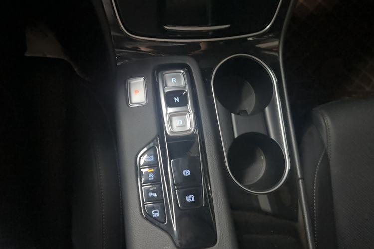 Used Hyundai Santa Fe 2020 380 TGDi Automatic Two-Wheel Drive GLS Luxury Edition Gear Lever