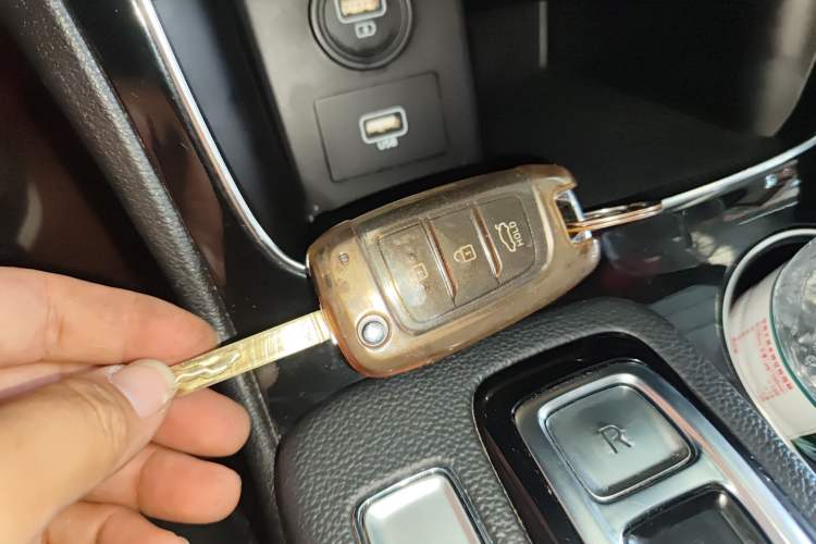 Used Hyundai Santa Fe 2020 380 TGDi Automatic Two-Wheel Drive GL Elite Edition Interior 1