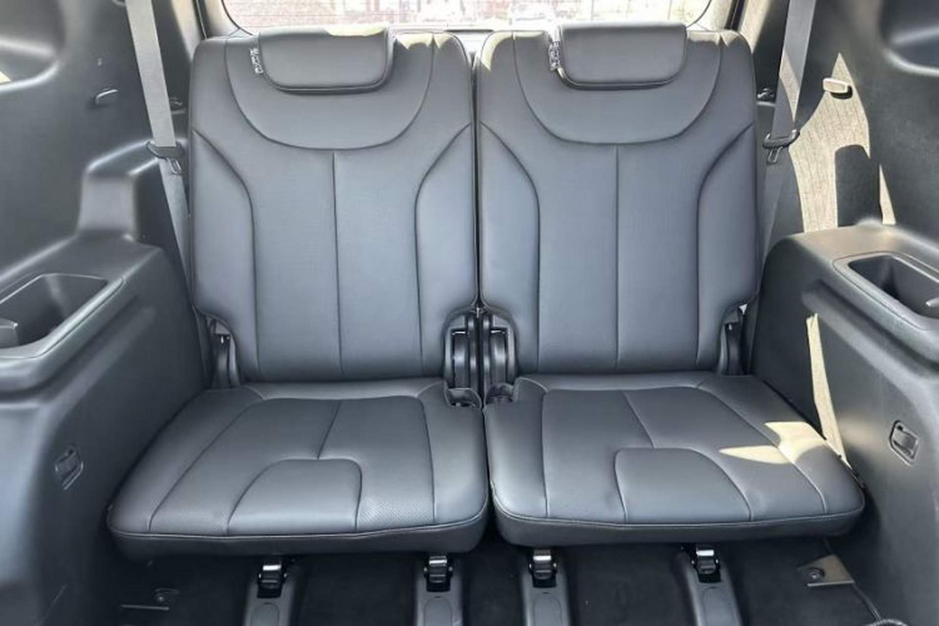 Used Hyundai Santa Fe 2020 380 TGDi Automatic Two-Wheel Drive GLS Luxury Edition Interior 4