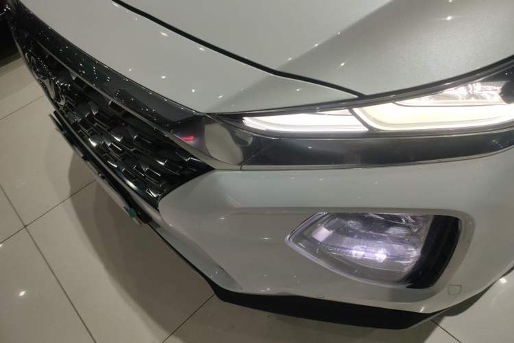 Used Hyundai Santa Fe 2020 380 TGDi Automatic Two-Wheel Drive GLS Luxury Edition Left Front Headlight