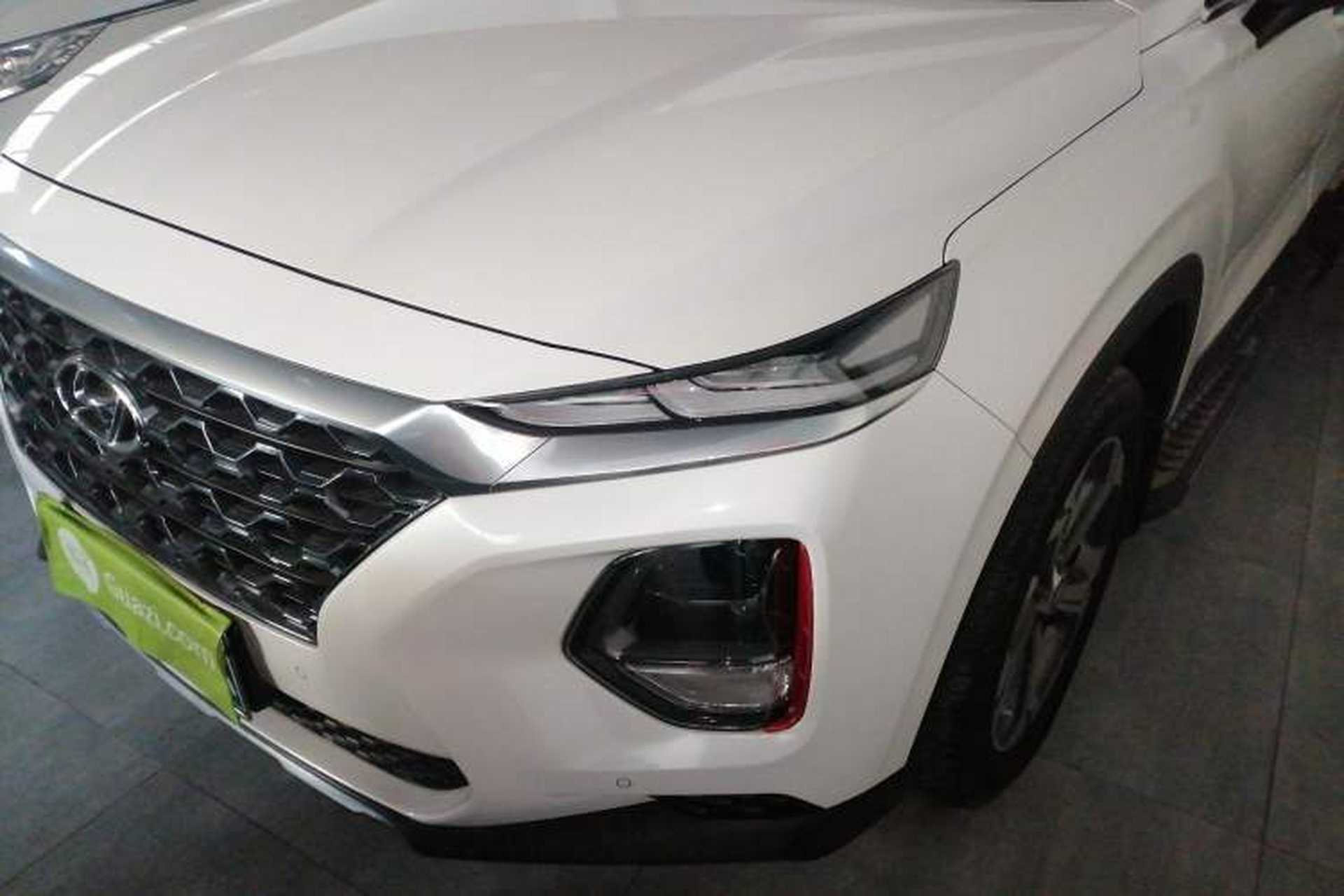 Used Hyundai Santa Fe 2020 380 TGDi Automatic Two-Wheel Drive GLS Luxury Edition Left Front Headlight