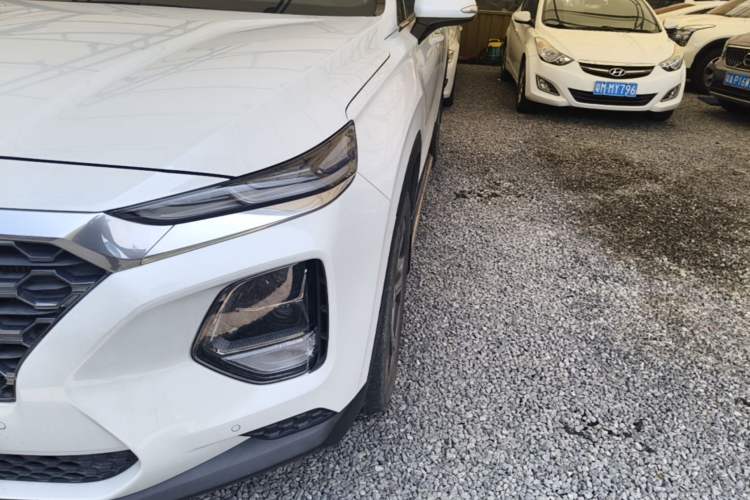 Used Hyundai Santa Fe 2020 380 TGDi Automatic Two-Wheel Drive GLS Luxury Edition Left Front Headlight