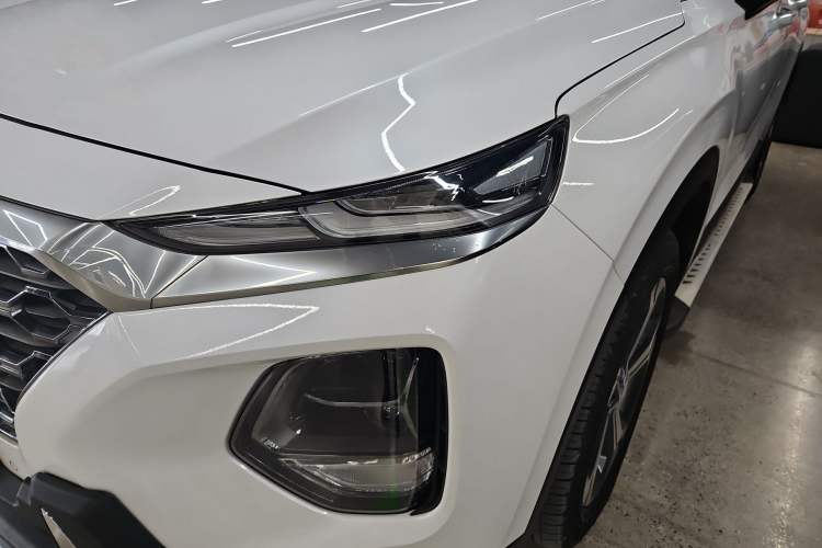 Used Hyundai Santa Fe 2020 380 TGDi Automatic Two-Wheel Drive GLS Luxury Edition Left Front Headlight