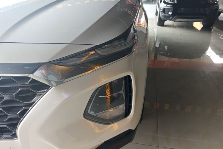 Used Hyundai Santa Fe 2020 380 TGDi Automatic Two-Wheel Drive GLS Luxury Edition Left Front Headlight