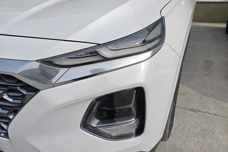 Used Hyundai Santa Fe 2020 380 TGDi Automatic Two-Wheel Drive GLS Luxury Edition Left Front Headlight