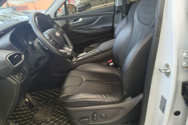 Used Hyundai Santa Fe 2020 380 TGDi Automatic Two-Wheel Drive GLS Luxury Edition Left Front Seat
