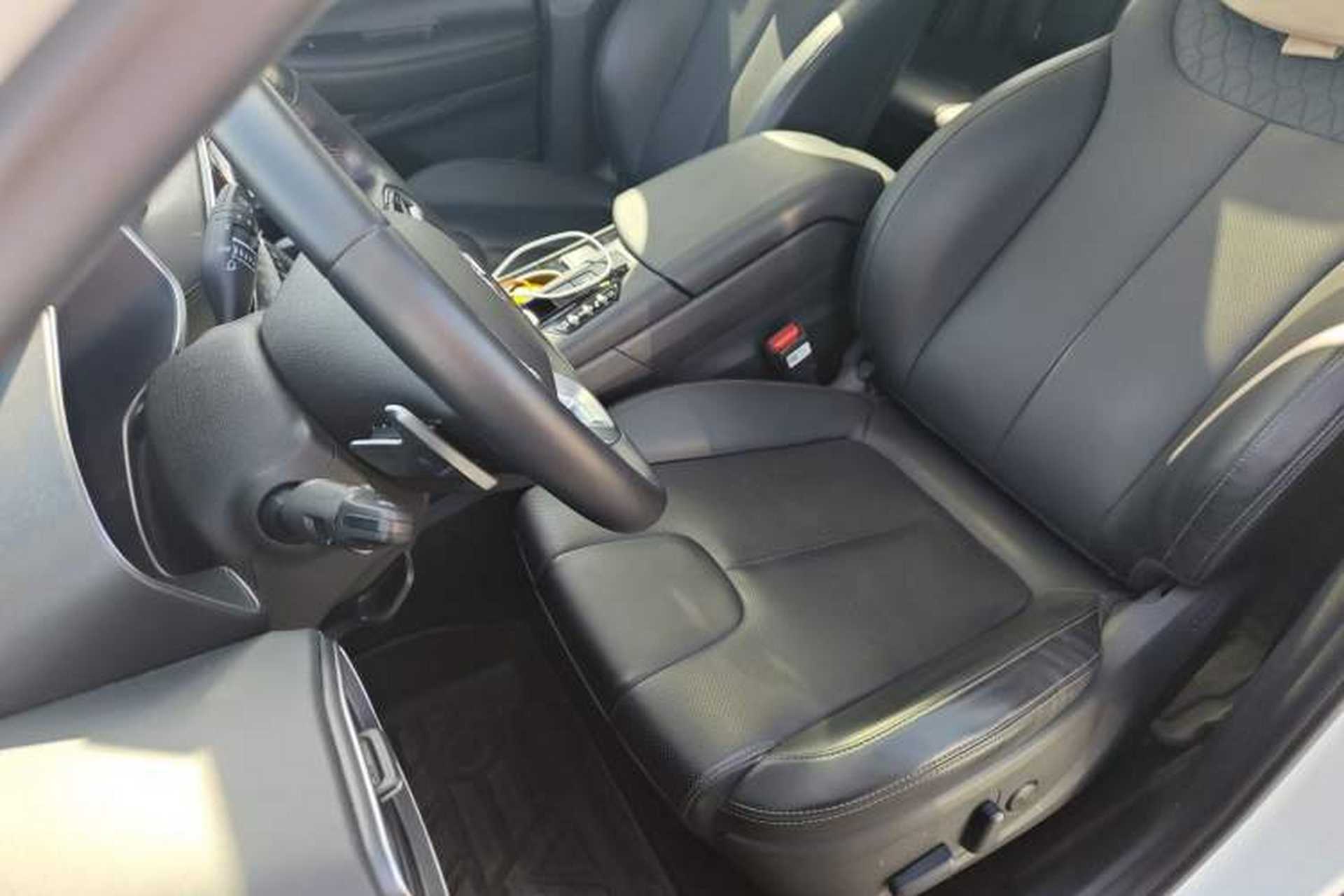 Used Hyundai Santa Fe 2020 380 TGDi Automatic All-Wheel Drive DLX HTRAC Prestige PLUS Left Front Seat