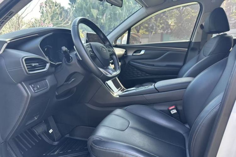 Used Hyundai Santa Fe 2020 380 TGDi Automatic Two-Wheel Drive GLS Luxury Edition Left Front Seat