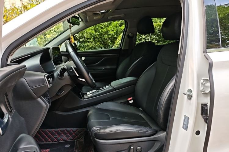 Used Hyundai Santa Fe 2020 380 TGDi Automatic Two-Wheel Drive DLX Prestige Edition PLUS Left Front Seat