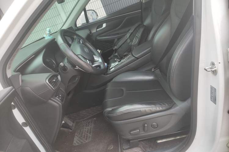 Used Hyundai Santa Fe 2020 380 TGDi Automatic Two-Wheel Drive GLS Luxury Edition Left Front Seat