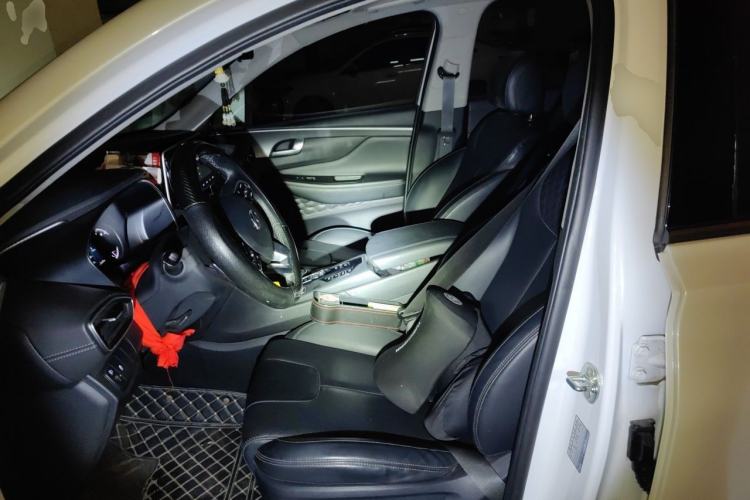 Used Hyundai Santa Fe 2020 380 TGDi Automatic Two-Wheel Drive GLS Luxury Edition Left Front Seat