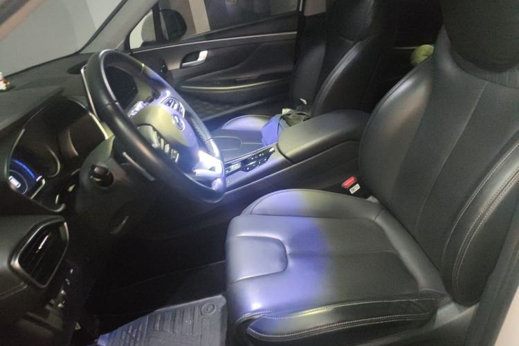 Used Hyundai Santa Fe 2020 380 TGDi Automatic Two-Wheel Drive DLX Prestige Edition PLUS Left Front Seat
