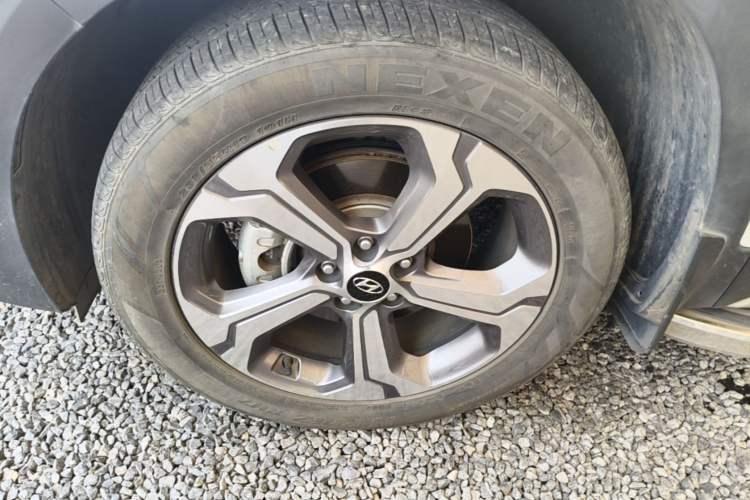Used Hyundai Santa Fe 2020 380 TGDi Automatic Two-Wheel Drive GLS Luxury Edition Left Front Wheel Hub