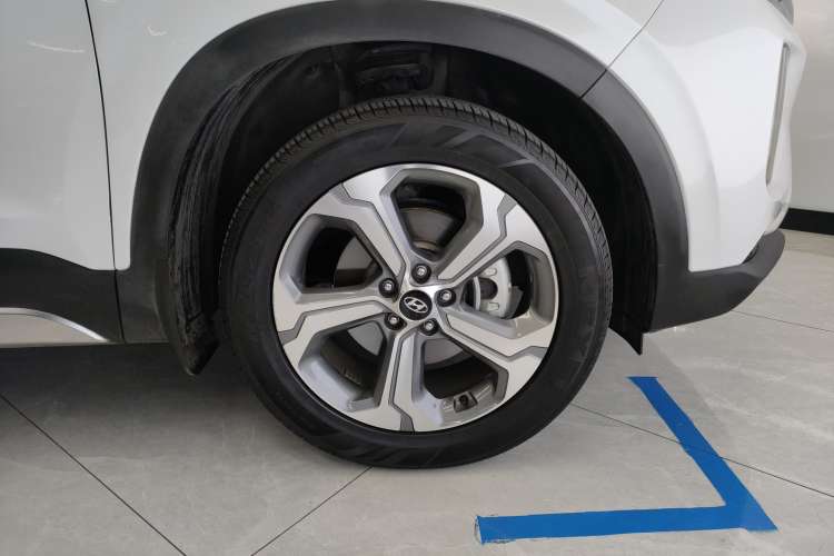 Used Hyundai Santa Fe 2020 380 TGDi Automatic Two-Wheel Drive GLS Luxury Edition Left Front Wheel Hub