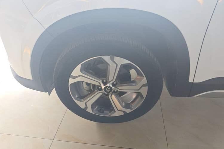 Used Hyundai Santa Fe 2020 380 TGDi Automatic Two-Wheel Drive GLS Luxury Edition Left Front Wheel Hub