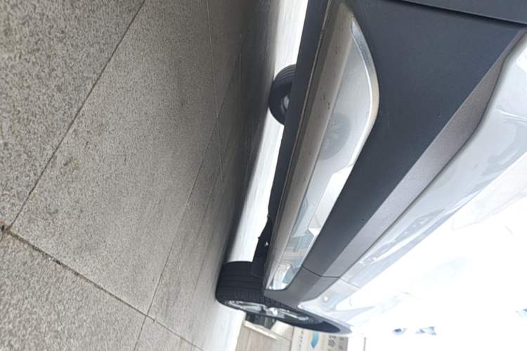 Used Hyundai Santa Fe 2020 380 TGDi Automatic All-Wheel Drive DLX HTRAC Prestige PLUS Left Side Sill