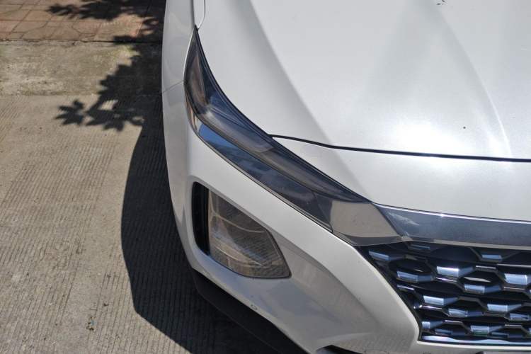 Used Hyundai Santa Fe 2020 380 TGDi Automatic Two-Wheel Drive GLS Luxury Edition Right Front Headlight