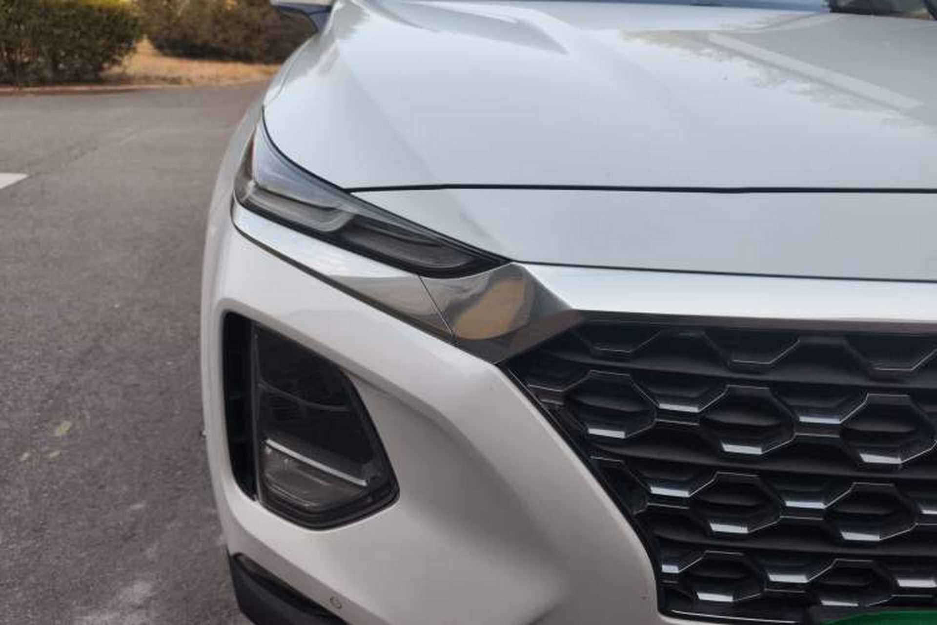 Used Hyundai Santa Fe 2020 380 TGDi Automatic All-Wheel Drive DLX HTRAC Prestige PLUS Right Front Headlight