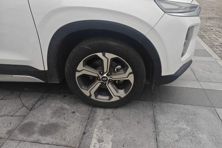 Used Hyundai Santa Fe 2020 380 TGDi Automatic All-Wheel Drive TOP HTRAC Flagship Edition Right Front Wheel Hub